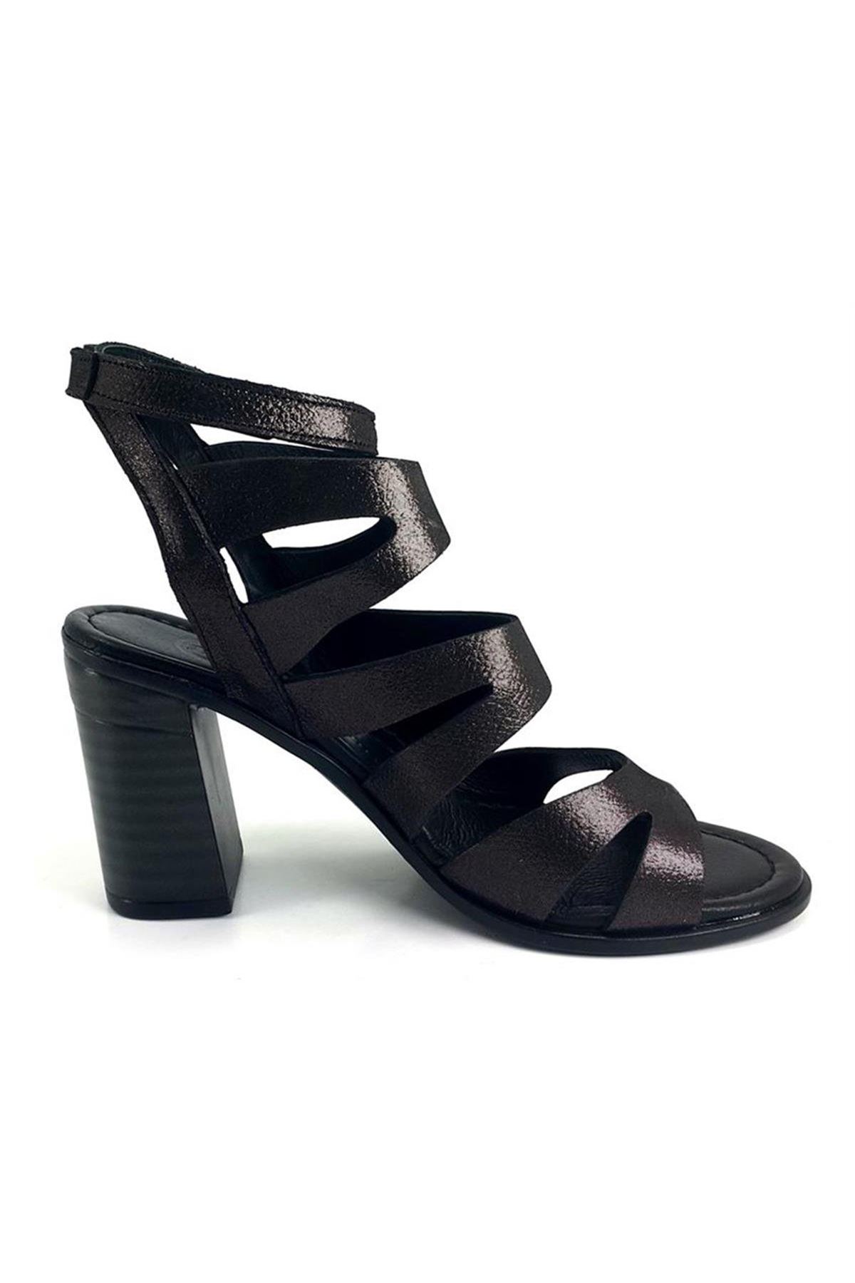 Mammamia D23YS-1330 Hakiki Deri Kadın Sandalet - Siyah Çelik